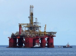 Encuentro informativo sobre las plataformas petrolíferas en Canarias