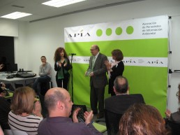 Gonzalo Echagüe, presidente de la Fundación Conama, recoge el premio Vía Apia 2012.