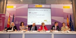 De izquierda a derecha: Mercedes Wüllich, Silvia Jato, José María Carrascal, Marta Pastor, Antonio San José y Elsa González